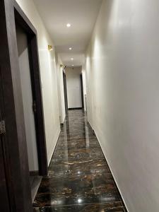 Foto Mumbais asuva majutusasutuse Hotel Classio Andheri - Near DN Nagar Metro Station galeriist