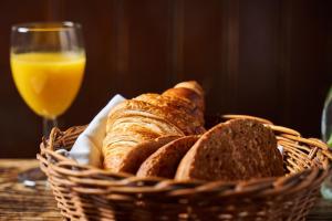 Φωτογραφία από το άλμπουμ του The Blue Lion σε East Witton