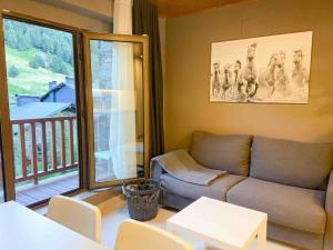 Posezení v ubytování Ático Dúplex En Valle De Incles - Parking Gratis l by BonesVacances