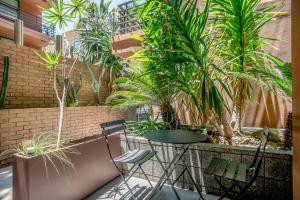 Hollywood studio w concierge pool nr shops LAX-1089