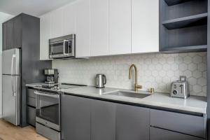Hollywood studio w concierge pool nr shops LAX-1089