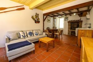 Posezení v ubytování Rua do Canal 1 Bed Flat + 19 fotografií