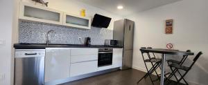 A kitchen or kitchenette at Beach Life