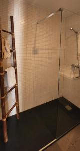 A bathroom at Beach Life