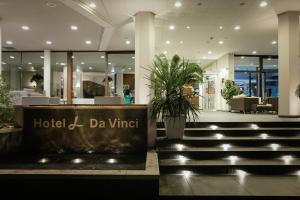 Ο χώρος του λόμπι ή της ρεσεψιόν στο Hotel Leonardo Da Vinci Wellness SPA +109 φωτογραφίες
