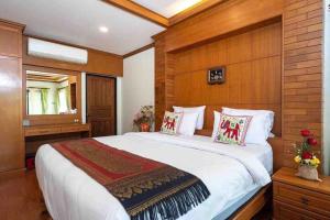 Gallery image of 6BR Laguna Bangtao Seaside Swimming Pool Villa in Phuket Town