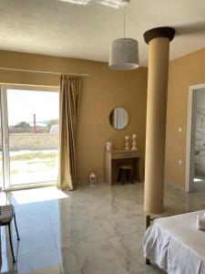 Gallery image of Studio Aphrodite in Afiartis