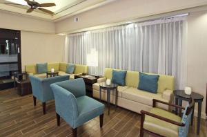 Zona de estar de Hampton Inn Cocoa Beach