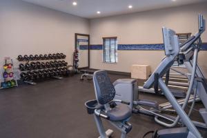 Fitness centrum a/nebo fitness zařízení v ubytování Hampton Inn and Suites Port Aransas