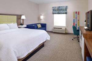Postel nebo postele na pokoji v ubytování Hampton Inn and Suites Port Aransas
