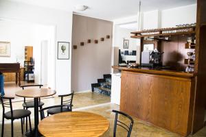 Kuchyň nebo kuchyňský kout v ubytování Hotel Arianna