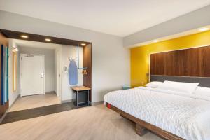 Postel nebo postele na pokoji v ubytování Tru By Hilton Cheyenne