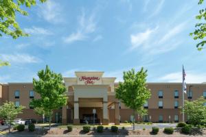 a rendering of the front of a hospital building at Hampton Inn Dahlgren in Dahlgren