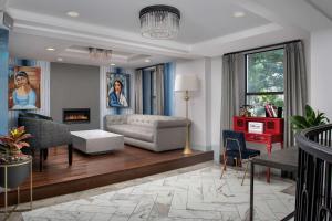 Posezení v ubytování West End Washington DC, Tapestry Collection by Hilton