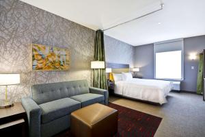 Postel nebo postele na pokoji v ubytování Home 2 Suites By Hilton Fairview Allen