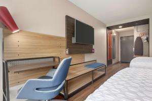 Tru By Hilton Duluth Mall Area客房内的一张或多张床位