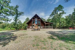 Zahrada ubytování Penny Lane Lodge Broken Bow Cabin Less Than 6 Mi to Lake