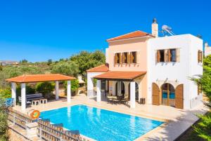 Πισίνα στο ή κοντά στο Villa Eva