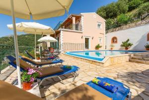 Πισίνα στο ή κοντά στο Villa Armandos