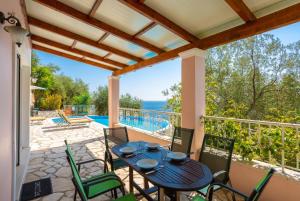 A balcony or terrace at Villa Petros