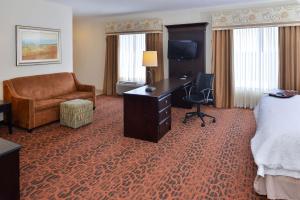 Postel nebo postele na pokoji v ubytování Hampton Inn Pecos