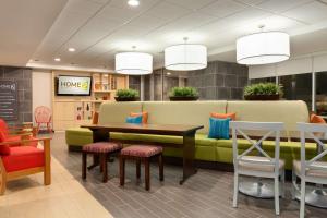 Posezení v ubytování Home2 Suites by Hilton Gillette
