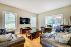 Gallery image of Coastal Retreat at Mystic Seaport Heights in Mystic