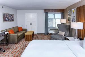 DoubleTree by Hilton Appleton, WI客房内的一张或多张床位