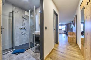 Vannituba majutusasutuses Eibinghof BED & BREAKFAST & SWIM
