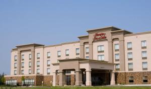 a rendering of the front of a hotel at Hampton Inn & Suites Guelph in Guelph
