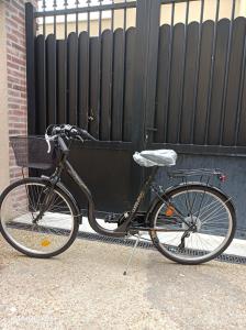 Jízda na kole v ubytování Loft Haut de Gamme Centre Montargis, Place de Parking, Local à vélos, Linge de lits et serviettes, coin rivière amenagé, Hamac, Épicerie, Vélos en option, Tout confort jusqu'à 4 voyageurs nebo okolí
