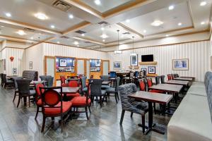 TV o dispositivi per l'intrattenimento presso Hampton Inn by Hilton Kamloops