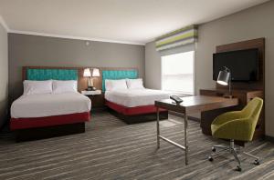 Letto o letti in una camera di Hampton Inn by Hilton Kamloops