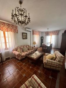 Posezení v ubytování Casa Rural Casa Maria Camuñas