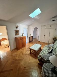 Postel nebo postele na pokoji v ubytování Casa Rural Casa Maria Camuñas