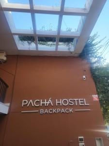 Uma visão do hospital é um armazém de ventos ventos ventos ventos ventos ventos ventos ventos ventos ventos ventos ventos em Pachá Hostel Backpack em Salta