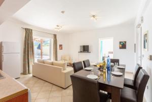 Φωτογραφία από το άλμπουμ του Katelios 2 Villas Collection στον Κατελειό +27 φωτογραφίες