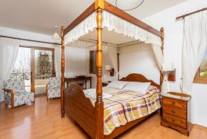 Postel nebo postele na pokoji v ubytování Villa Xenios Dias
