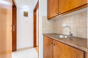 Kuchyň nebo kuchyňský kout v ubytování Villa Xenios Dias + 37 fotografií