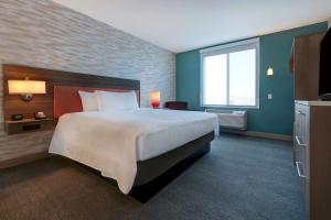 Home2 Suites By Hilton Turlock, Ca客房内的一张或多张床位