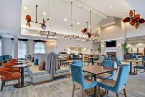 Χώρος καθιστικού στο Homewood Suites by Hilton Lake Buena Vista Orlando - Newly Renovated!