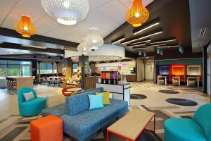Tru By Hilton Meridian的休息区