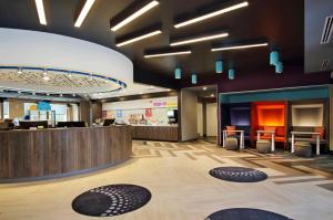 The lobby or reception area at Tru By Hilton Meridian