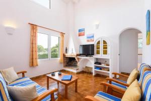 A television and/or entertainment centre at Eulalia Dos
