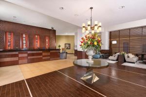 Doubletree by Hilton Phoenix Mesa的休息区