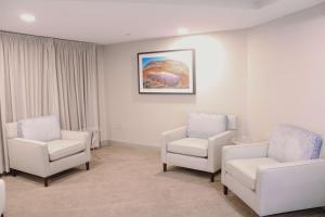 Doubletree by Hilton Phoenix Mesa的休息区