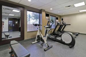 Fitness centrum a/nebo fitness zařízení v ubytování Homewood Suites by Hilton McAllen