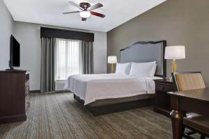 Postel nebo postele na pokoji v ubytování Homewood Suites by Hilton McAllen