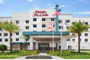 een weergave van het Hampton Inn Suites Naples hotel bij Hampton Inn & Suites Miami, Kendall, Executive Airport in Kendall