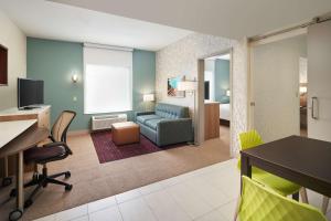 Posezení v ubytování Home2 Suites By Hilton Palm Bay I 95